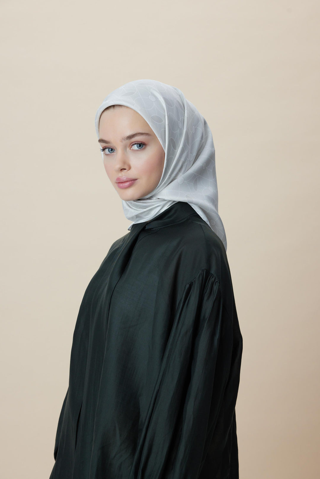 ZERRE TİVİL İPEK EŞARP 90*90 CM - İNCİ BEYAZI - Görsel 8