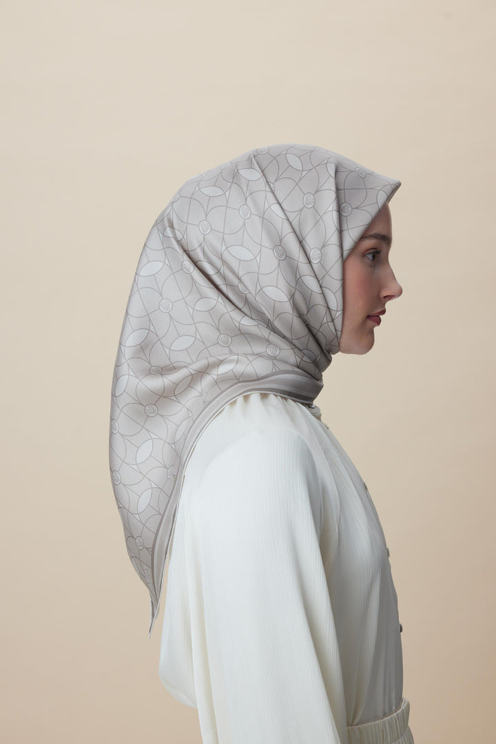 ZERRE TİVİL İPEK EŞARP 90*90 CM - VİZON - Görsel 4