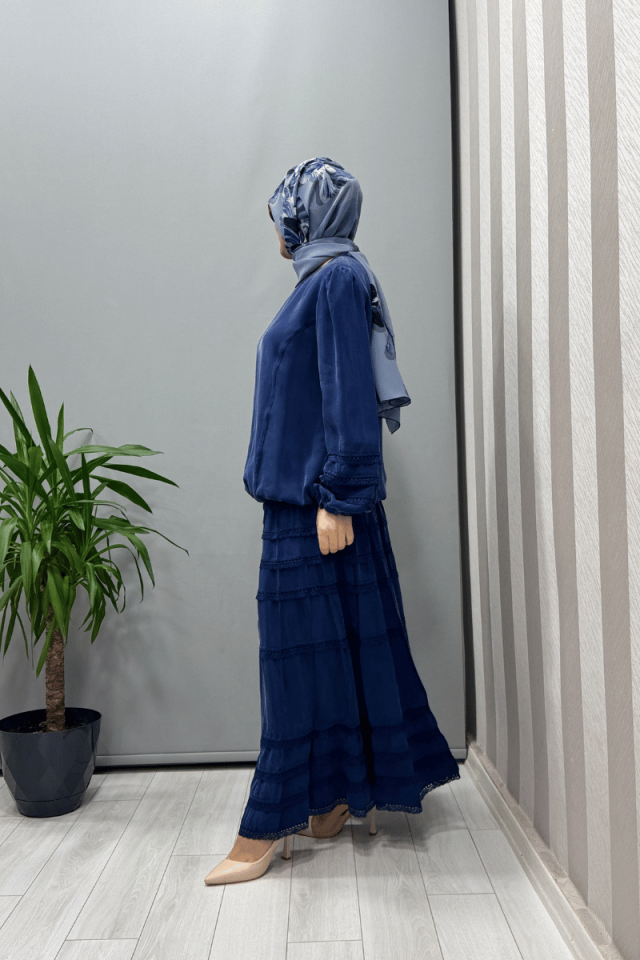 Misswhence Güpür Detaylı Bluz Etek Takım İndigo 37005