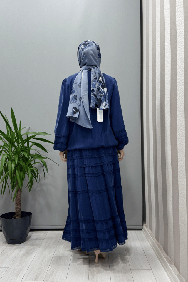 Misswhence Güpür Detaylı Bluz Etek Takım İndigo 37005