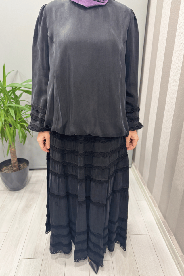 Misswhence Güpür Detaylı Bluz Etek Takım Siyah 37005