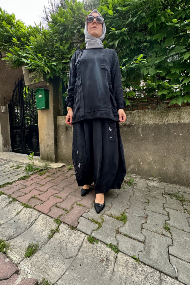 Misswhence Pocket and Belt Detailed Silk Tunic Black 35015