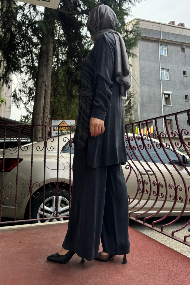 Almarwah Yanı Kemer Detaylı Tunik Pantolon Takımı Siyah 202658