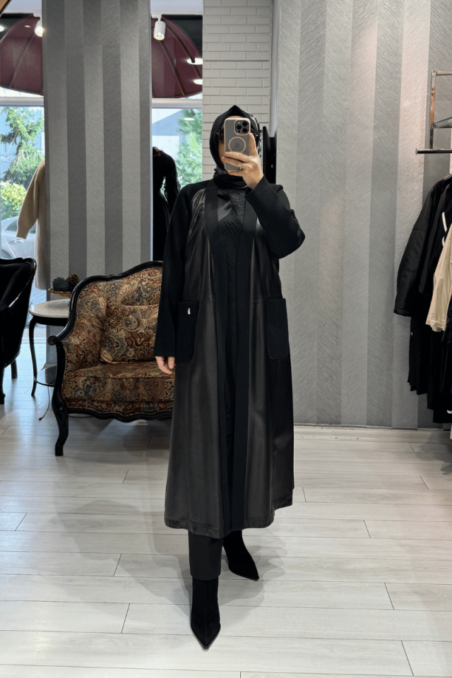 Miss Dalida Önü Deri Kuşaklı Uzun Ceket Siyah T25K-8011