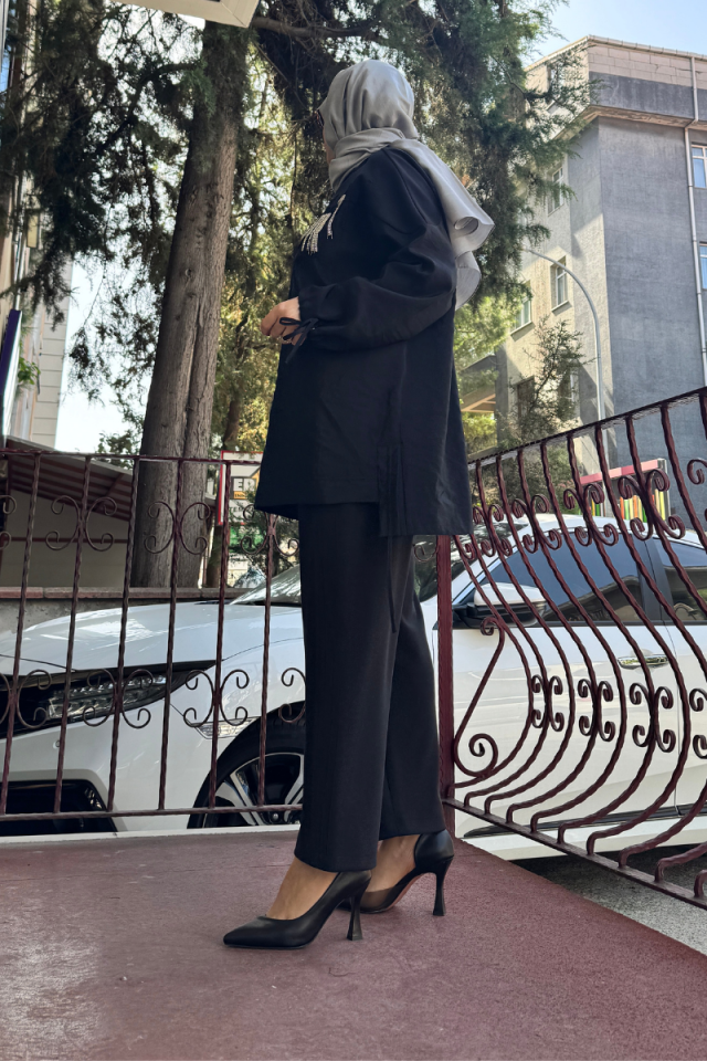 Ghisa Önü Taş İşlemeli Tunik Pantolon Takım Siyah 5KGSTKM4718