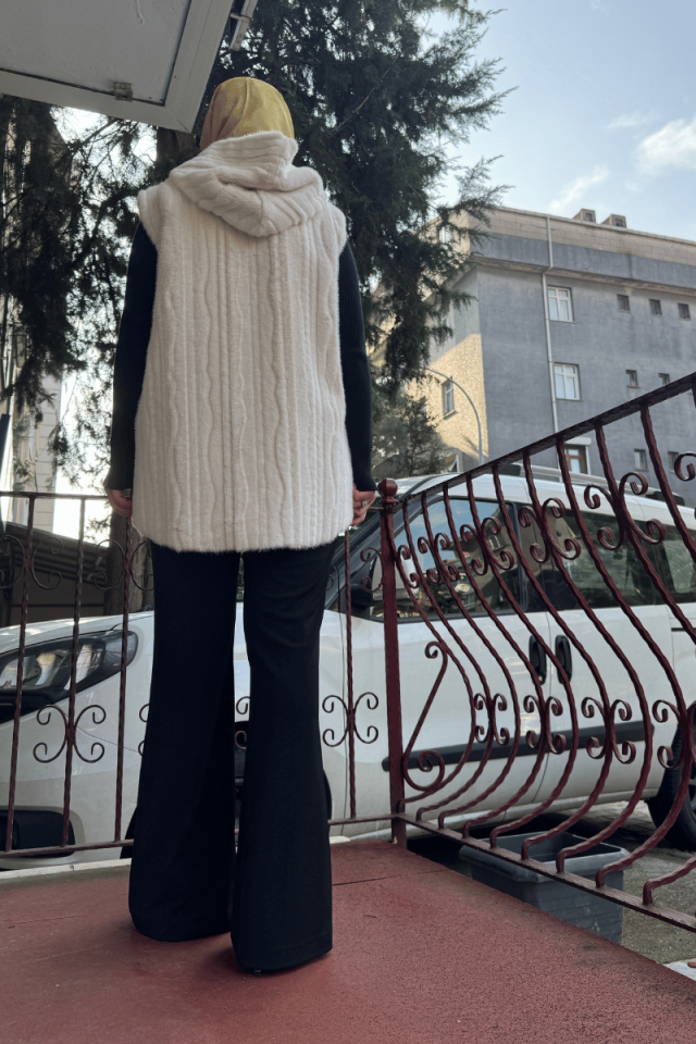 Ghisa Yelek Ekru 5KGSYLK3052