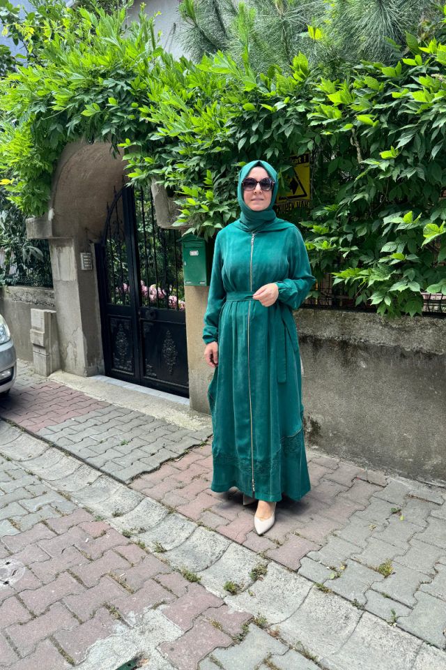 Misswhence Zipper and Embroidery Detailed Silk Topcoat Emerald 35500