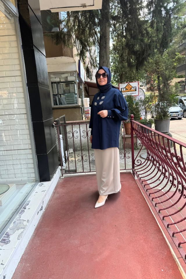 Ghisa İşleme Detaylı Tunik Lacivert 4YGSTNK4525