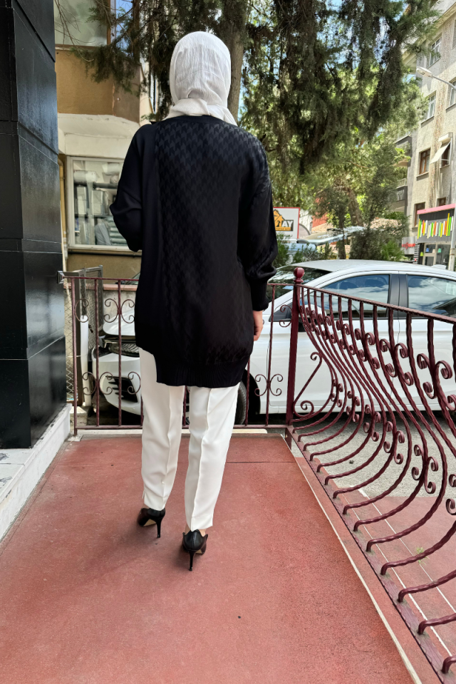 Ghisa Triko Detaylı Tunik Siyah 4YÖRTNK4614