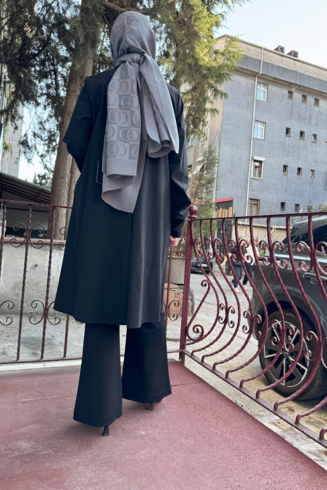 MissWhence Çıtçıtlı Gömlek Kap Siyah 36412