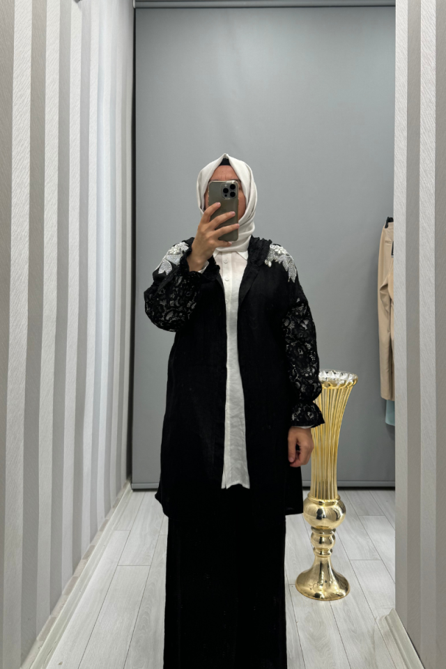 Dressing Room İthal Dantel ve Taş Detaylı Kapüşonlu Ceket Siyah Y71882