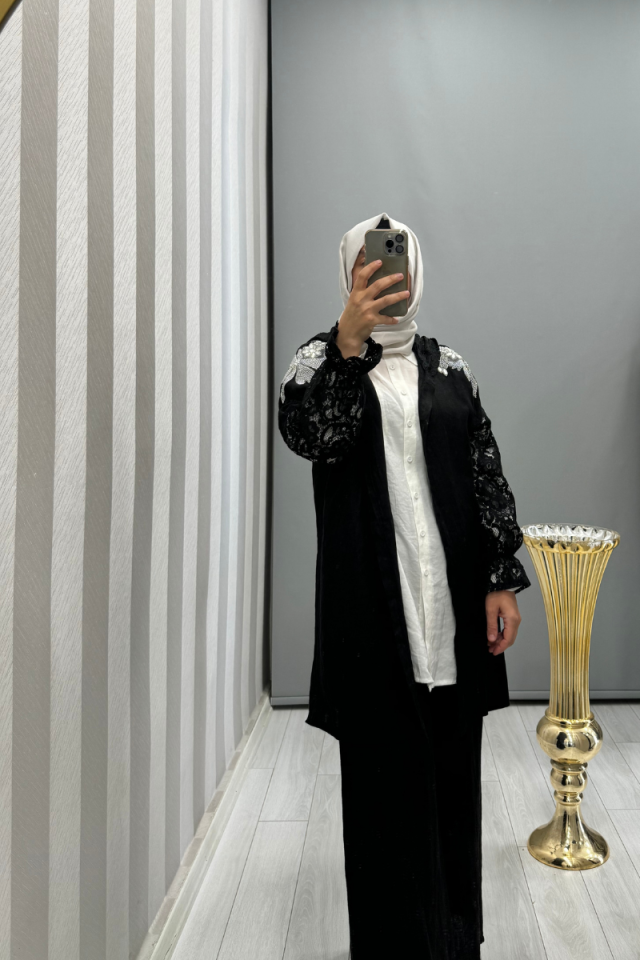 Dressing Room İthal Dantel ve Taş Detaylı Kapüşonlu Ceket Siyah Y71882