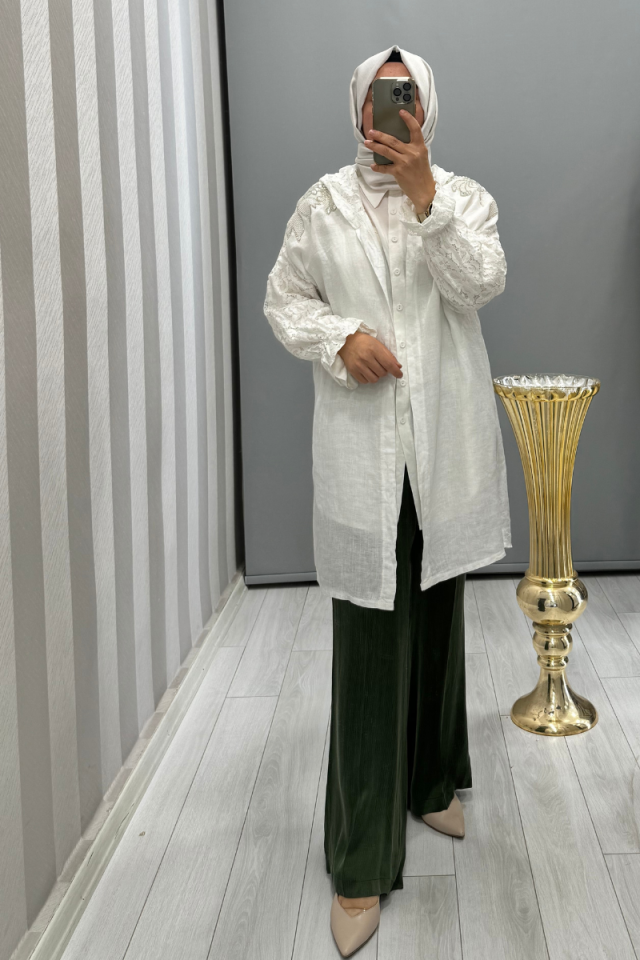 Dresssing Room Dantel ve Taş Detaylı Kapüşonlu Ceket Beyaz Y71882