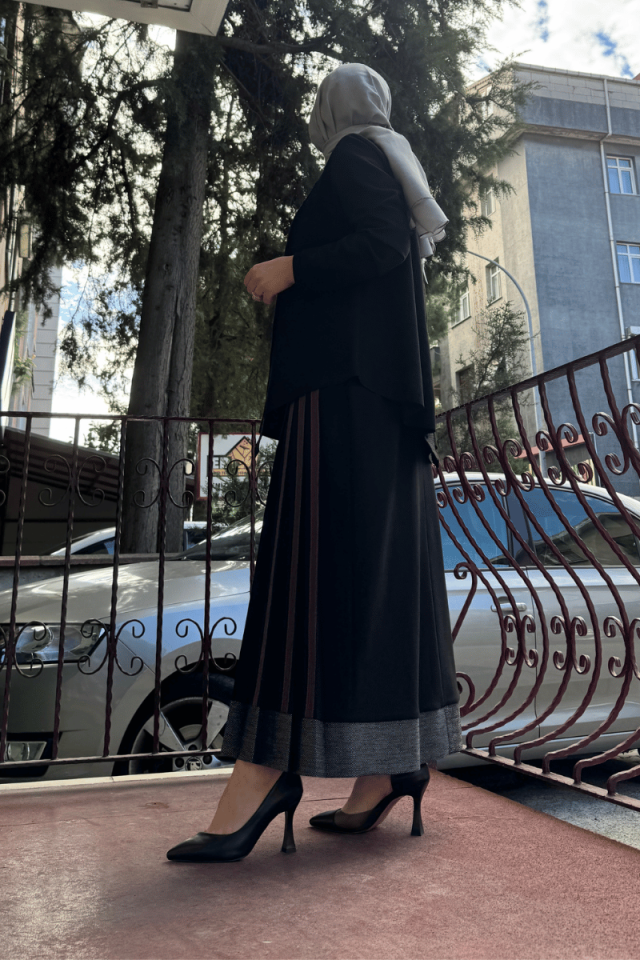 MissWhence Şerit Detaylı Süet Etek Siyah 36903