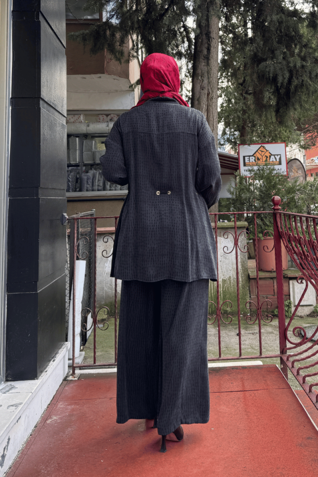 Ghisa Puantiyeli Takım Siyah 25YGSTKM4598