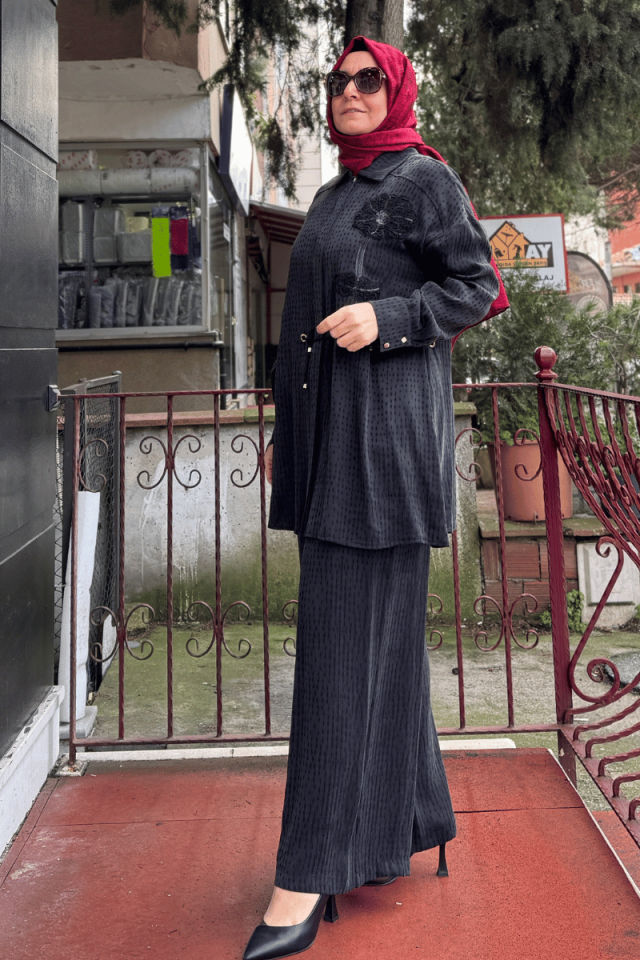 Ghisa Puantiyeli Takım Siyah 25YGSTKM4598