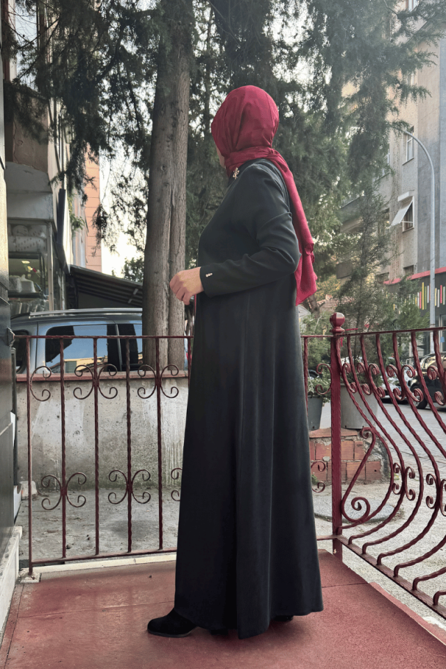 Miss Dalida Broş Detaylı Cupro Uzun Elbise Siyah T25K-4019