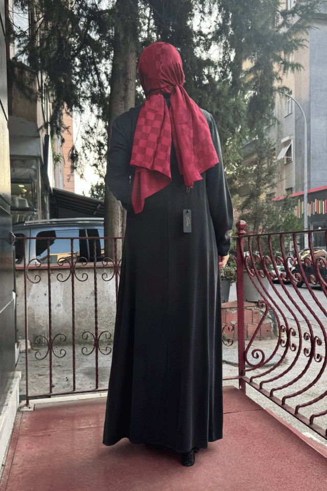 Miss Dalida Broş Detaylı Cupro Uzun Elbise Siyah T25K-4019