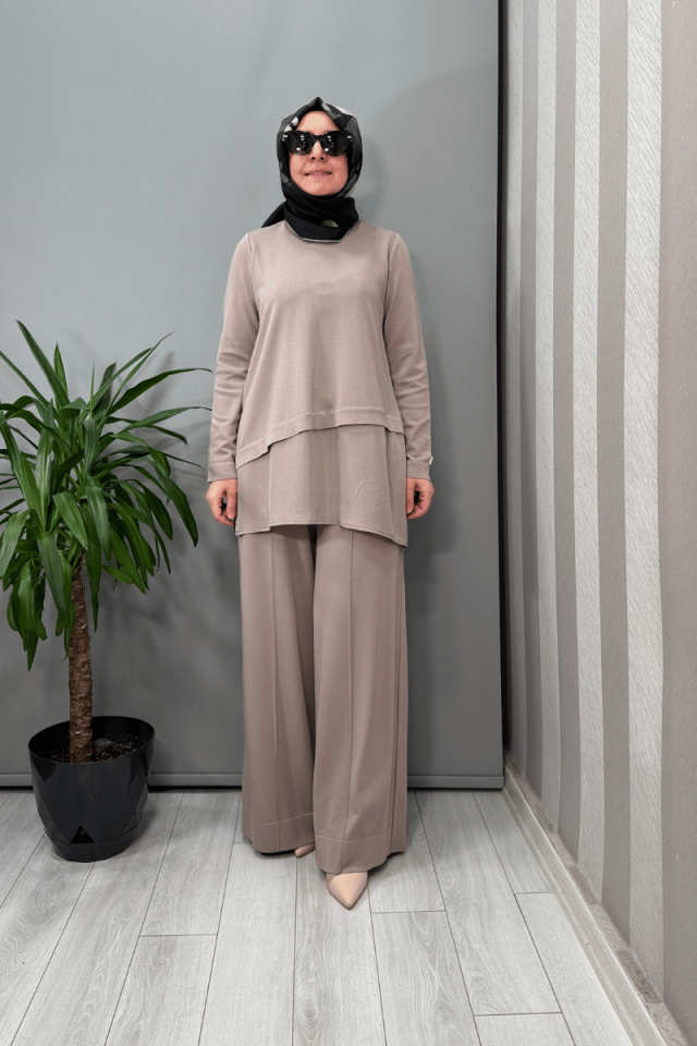 Miss Dalida Önü Dikiş Detaylı Bol Paça Triko Pantolon Mink T25Y-7009