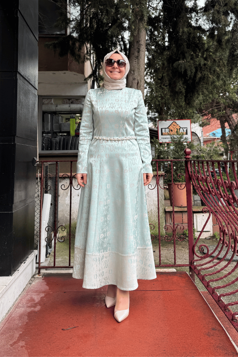 Almarwah Kemer Detaylı Saten Elbise Yeşil 90476